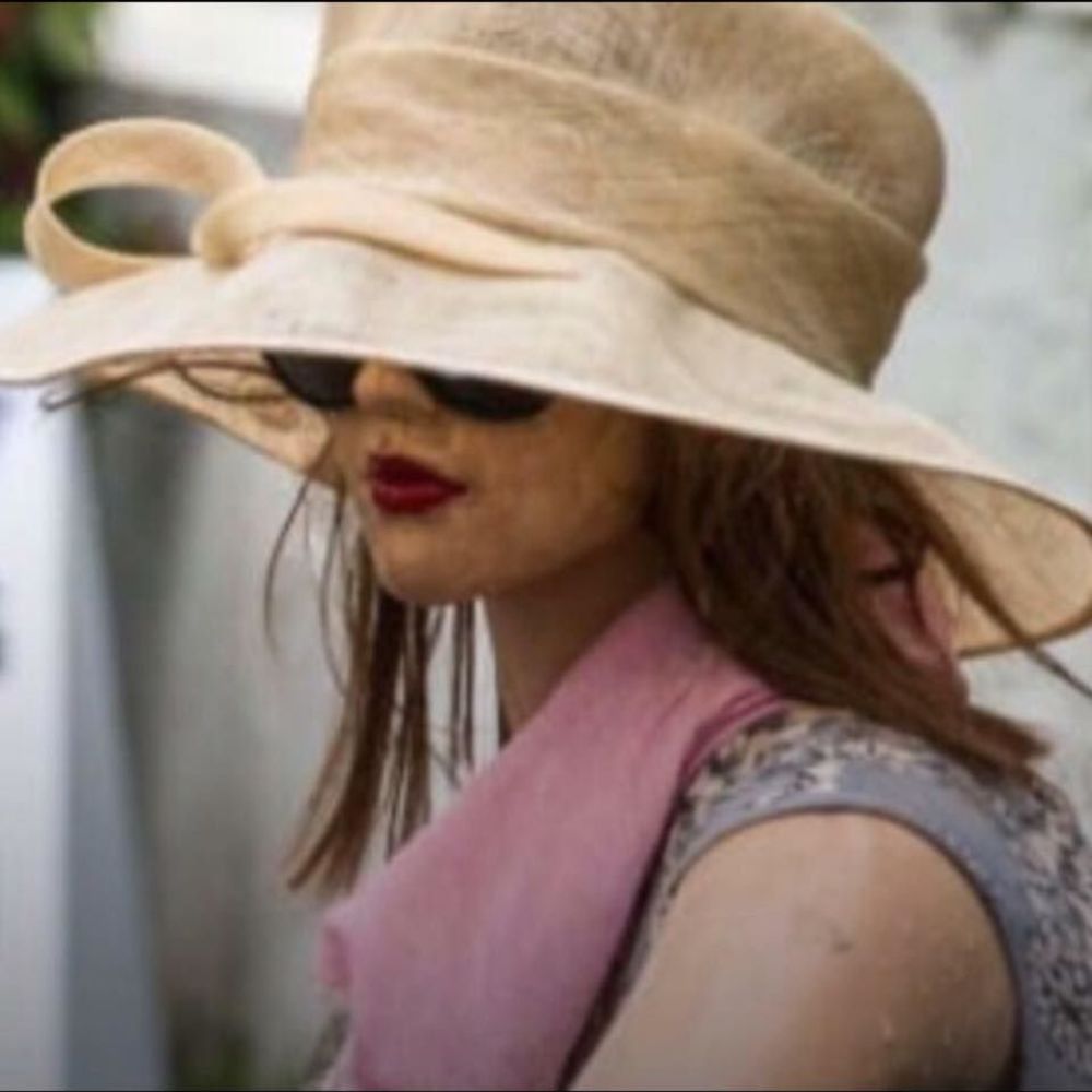 Meet your Posher, Lana